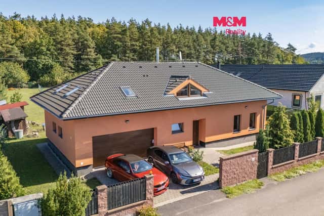 Prodej rodinného domu, 216 m, Bohutín, Praha 4