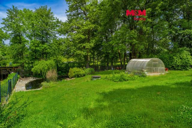 Prodej pozemku k bydlení, 1022 m, Nesměň u Zásmuk, Praha 3 – Nesměň