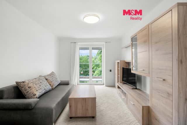 Pronájem bytu 2+1, 48 m, Kladno, ul. Helsinská, Helsinská, Praha 4 – Velké Žernoseky