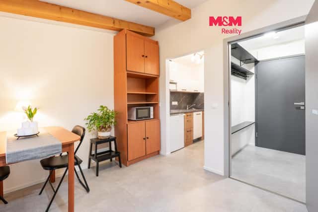 Pronájem ateliéru 1+kk, 25 m, Janov nad Nisou, Janov nad Nisou, okres Jablonec nad Nisou