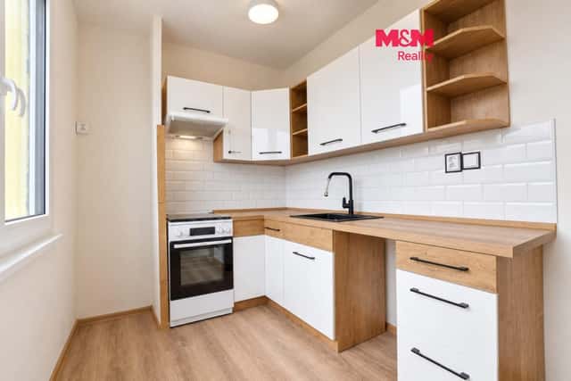 Pronájem bytu 1+1, 35 m, Hradec Králové, ul. Sekaninova, Hradec Králové – Moravské Předměstí