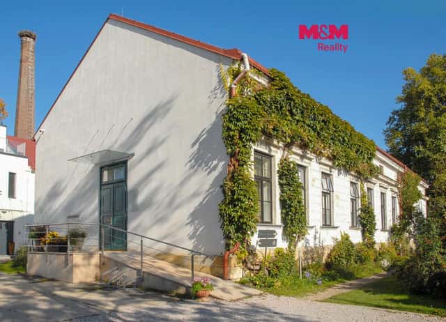Pronájem obchod a služby v Jičíně, ul. B. Němcové, B. Němcové, Praha 9 – Holínské Předměstí