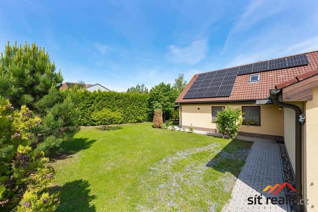 Moderní atraktivní RD, 6+kk + garáž, 173 m2, pozemek 800 m2, Úvaly u Prahy, Úvaly, okres Praha-východ
