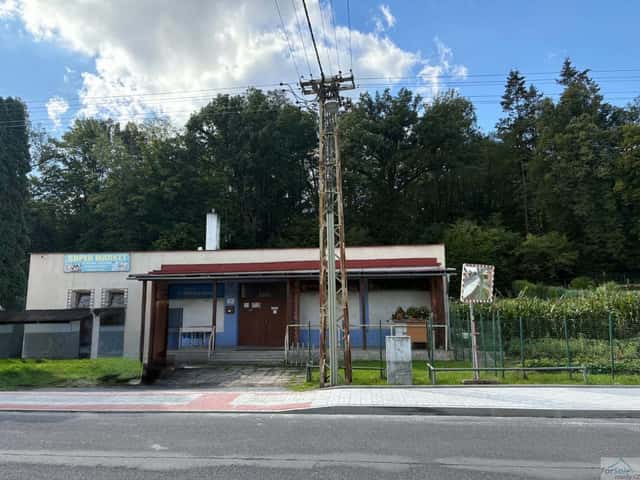 Zavedný obchod, byt, zahrada, centrum obce Pertoltice pod Ralskem, Pertoltice pod Ralskem, okres Česká Lípa