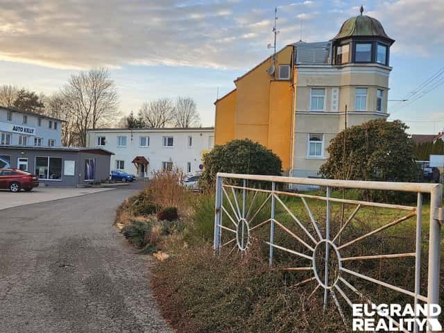 Prodej areálu s byty, obchody a skladem v Rumburku, Šluknovská, Rumburk – Rumburk 3-Dolní Křečany, okres Děčín