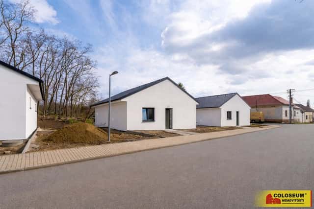 Šanov nad Jevišovkou, novostavba ve výstavbě, 3+kk, pozemek 323m2 - rodinný dům, Šanov, okres Znojmo