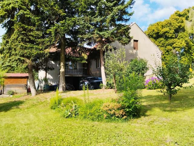 Rodinný dům s velkou zahradou v Hostivicích, Litovická, Hostivice, okres Praha-západ