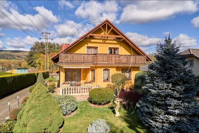 Rodinný dům s bazénem, pergolou a kouzelnou zahradou Kfely u Ostrova, Ostrov – Kfely, okres Karlovy Vary