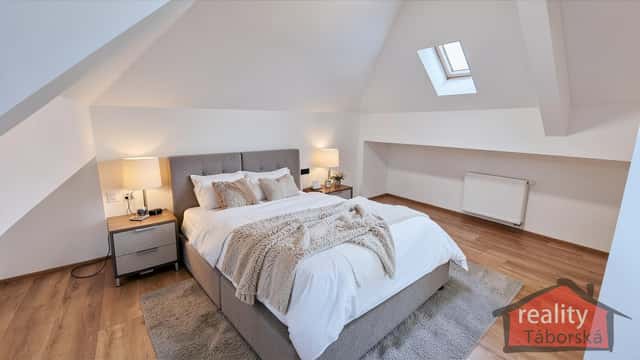 18. Nový podkrovní byt 2+kk, 82 m2, Nupaky, Praha východ, Nupacká, Nupaky, okres Praha-východ