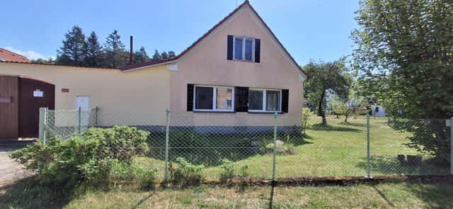 Prodej rodinného domu (chalupy) 4+1 - Hamr - okres Jindřichův Hradec - zahrada - garáž - CP 1.727 m2, Hamr, okres Jindřichův Hradec