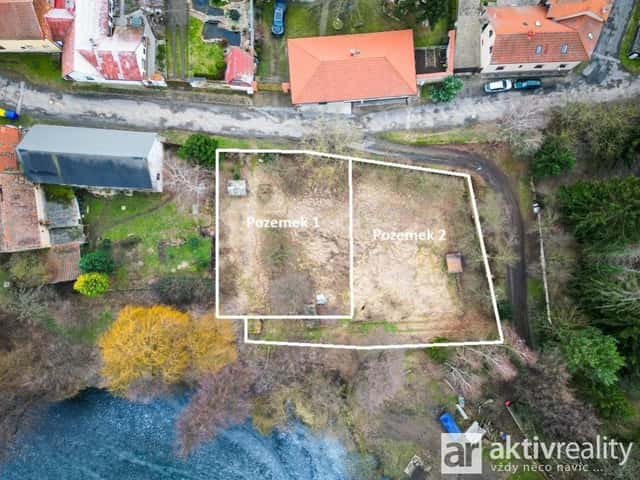 Stavební pozemek 880 m2, Hostín u Vojkovic, Hostín u Vojkovic, okres Mělník