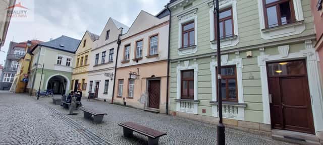 Pronájem dvou propojených kanceláří 40 m2, Valašské Meziříčí, u. Křížkovského, Křížkovského, Valašské Meziříčí, okres Vsetín