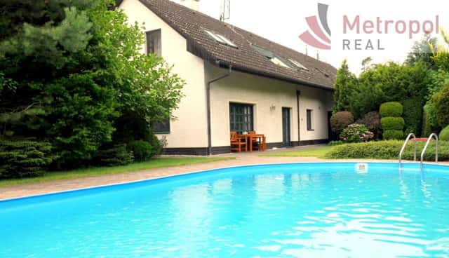 Objekt bydlení se 3 BJ, pozemek 1322 m2, okrasná zahrada, bazén, Zástava ( PA ), Zástava, Rokytno – Bohumileč, okres Pardubice