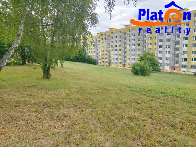 Prodej zahrádkářských pozemků v Ústí nad Labem-Stříbrníky, nad křižovatkou ulic Jizerská a Šumavská, Šumavská, Ústí nad Labem – Severní Terasa