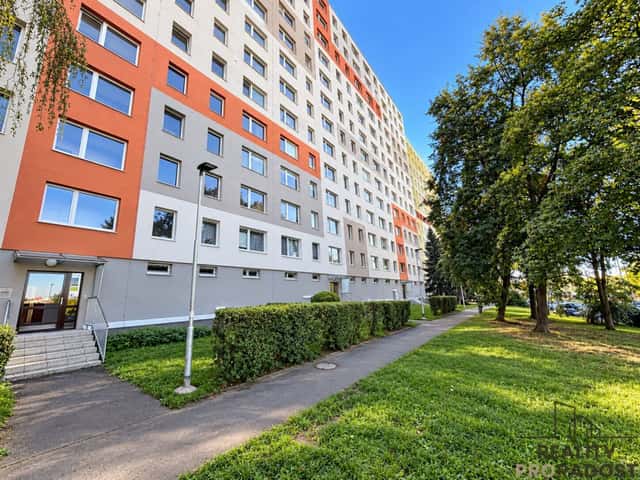 Prodej bytu 3+1 se zasklenou lodžií, 75 m, Praha 15 Hostivař, Vajdova, Praha 10 – Hostivař