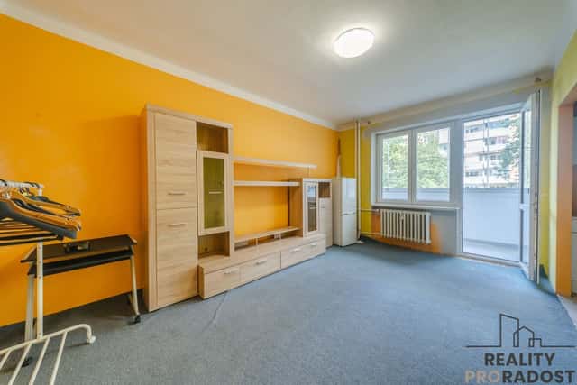 Prodej družstevního bytu 1+kk se zasklenou lodžií, Kyjevská, Ostrava-Poruba, Kyjevská, Ostrava – Poruba, okres Ostrava-město