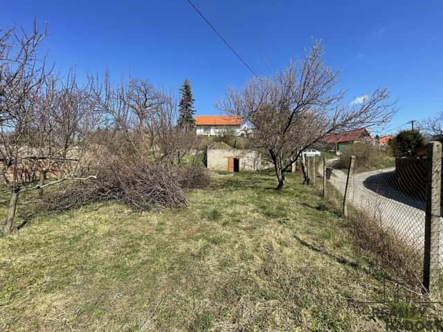 Prodej vinného sklepa s pozemkem (663 m2) ve Valticích-část Úvaly., Valtice, okres Břeclav