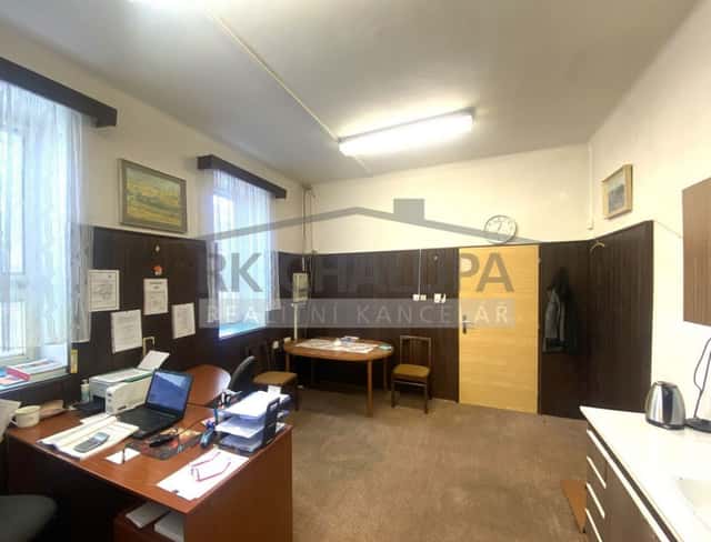 Pronájem kanceláře, 2 místnosti, nám. Švabinského, Mladé, České Budějovice, 47 m2, vjezd do dvora, nám. Švabinského, České Budějovice – České Budějovice 6