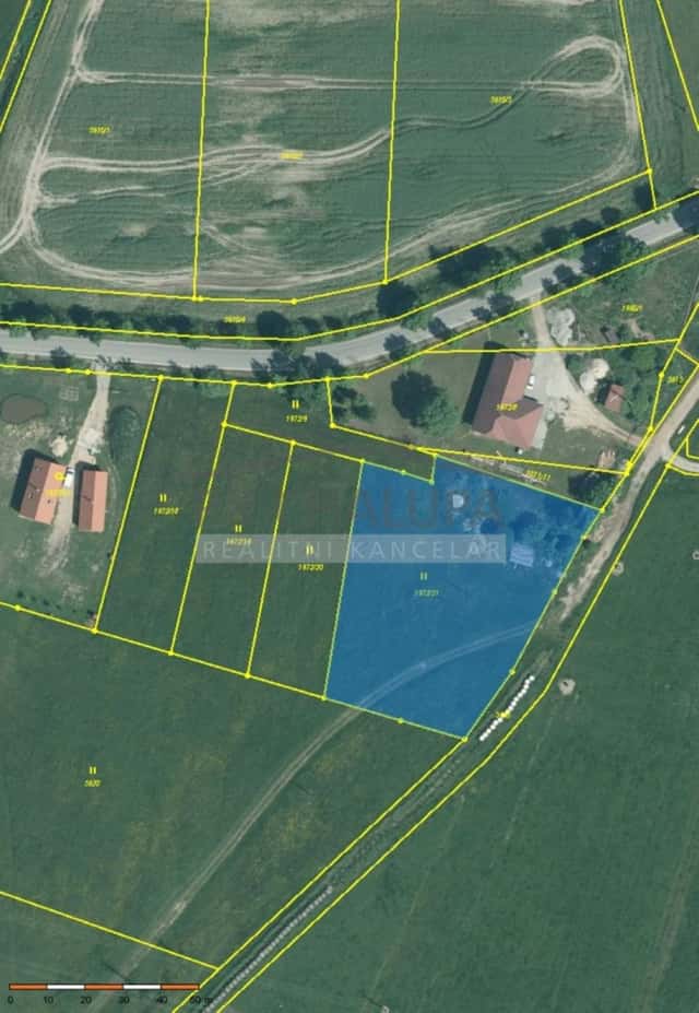 Prodej stavebního pozemku, Suchdol nad Lužnicí, výměra 3.468 m2, lze dělit., Suchdol nad Lužnicí, okres Jindřichův Hradec