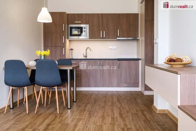 Krásný apartmán 2+kk ve Všemině o výměře 46 m + sklep a terasa, v OV., Všemina, okres Zlín