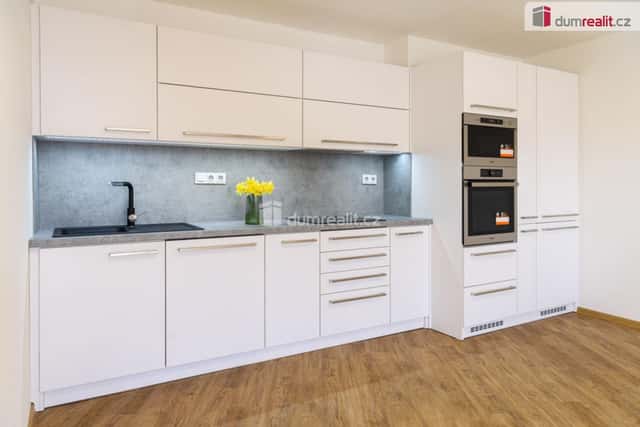 Krásný apartmán 3+kk ve Všemině o výměře 80,5 m sklep 4 m a terasa 8 m , v OV., Všemina, okres Zlín
