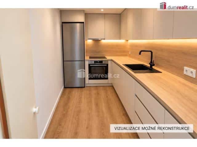 Světlý byt 1+1, 32,6 m2 + lodžie 6 m2, 6.patro, panel po rekonsturkci, Praha 6 -, Tobrucká, Praha 6 – Vokovice