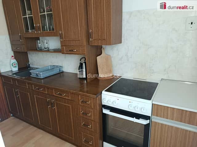 Hezký a prostorný byt 4+1, Praha 12 Cholupice, Kestřanská, Praha 4 – Cholupice