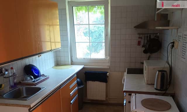 Pronájem lůžka v třílůžkovém pokoji 20m2, Praha 9 Hloubětín, Pokorného, Praha 9 – Hloubětín