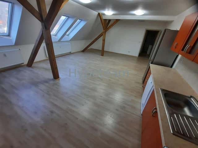 2+KK, podkrovní byt, 75 m2, Jateční ul. Ústí nad Labem, Jateční, Ústí nad Labem – Ústí nad Labem-centrum