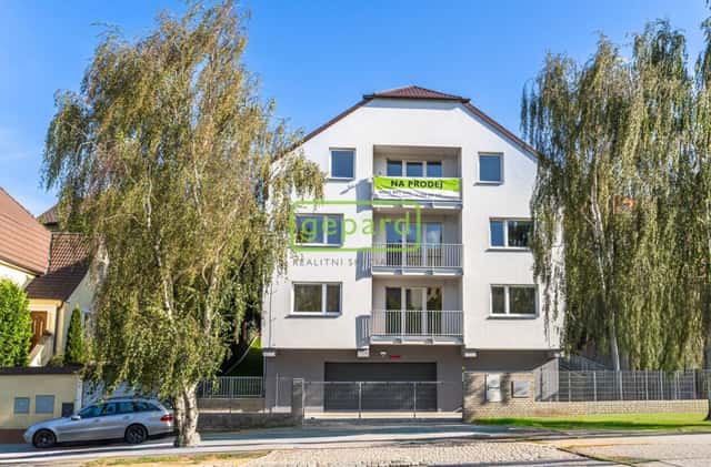 Byt v novostavbě 6+kk, 160m2, 2x balkon 9,7 a 6,2m2, 2x garážové stání, 2x venkovní parkovací stání, Plzeňská, Praha 5 – Stodůlky