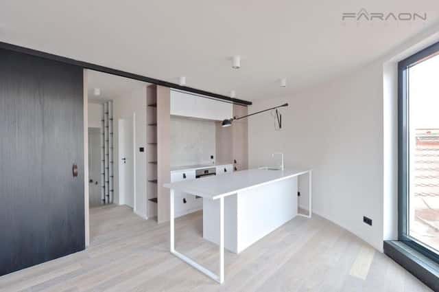 Pronájem vybaveného bytu 2+kk (60m2) s terasou, náměstí Jiřího z Poděbrad, Praha Vinohrady,, náměstí Jiřího z Poděbrad, Praha 2 – Vinohrady