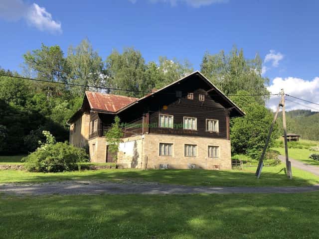 Stará škola u Sv. Jindřicha, Staré Hamry, okres Frýdek-Místek