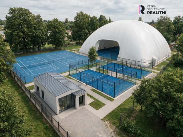 Prodej stavebního pozemku pro bydlení, komerci či sportoviště o rozloze 1957 m2 v Šumperku, Uničovská, Šumperk