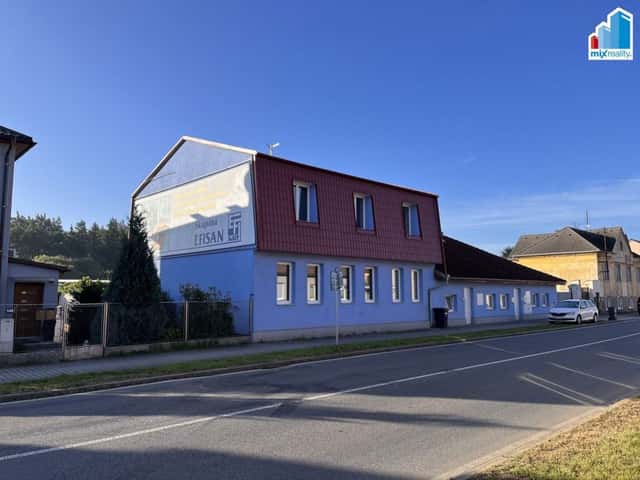 Pronájem komerční nemovitosti v Tlučné, 8 km od Plzně, Hlavní, Tlučná, okres Plzeň-sever