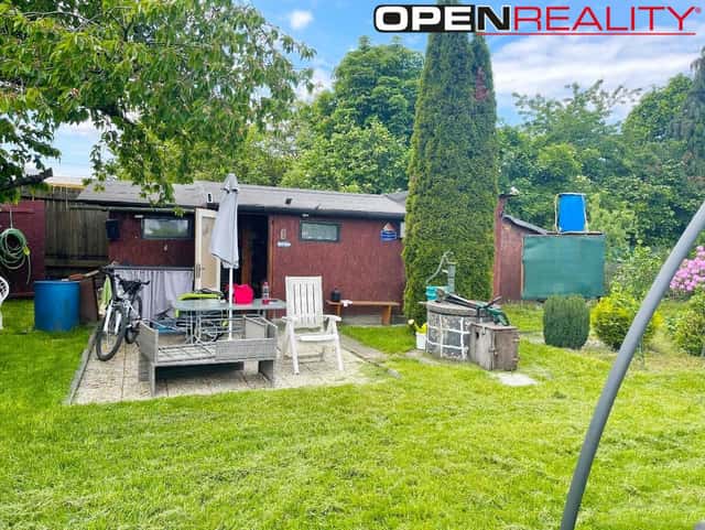 Prodej zahrady 752 m² s chatkou, pergolou a bazénem Olomouc, Holice, Olomouc – Holice