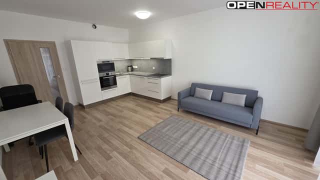 Podnájem velmi pěkného z části zařízeného cihlového bytu 2+kk s balkonem + gar. stání, Přadlácká, Brno – Zábrdovice, okres Brno-město