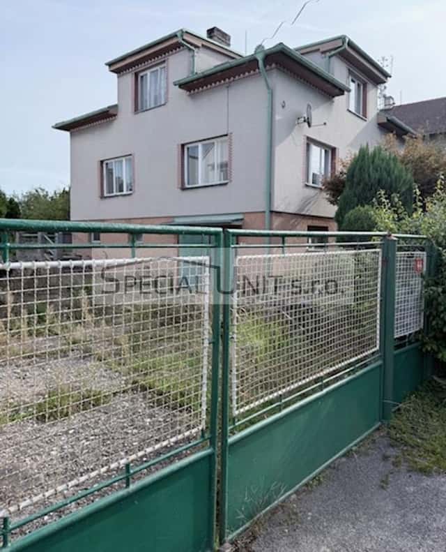 Prodej velkého RD Holé Vrchy , Dobrovice u Mladé Boleslavi, Dobrovice – Holé Vrchy, okres Mladá Boleslav