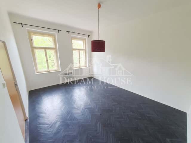 Pronájem bytu 2+kk, 40m2, Praha 2 - Nusle (Vyšehrad), nezařízený, Lumírova, Praha 2 – Nusle