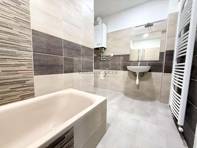 Pronájem bytu 2+1, Masarykovo náměstí, Hranice, 100 m2, Masarykovo náměstí, Hranice – Hranice I-Město, okres Přerov