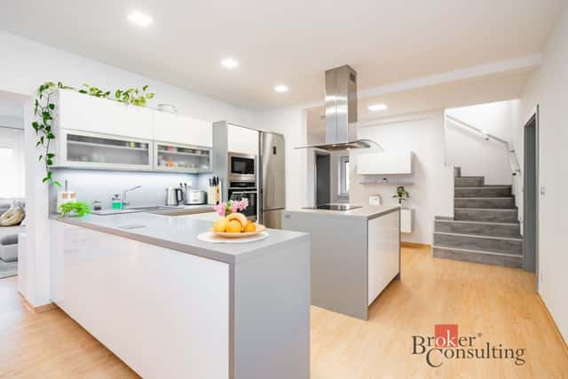 Prodej RD 154m2, FVE+tepelné čerpadlo +17,5kW baterie, garáž, wellnes, pozemek 708m2, Praha Dolní, Bolebořská, Praha 8 – Dolní Chabry
