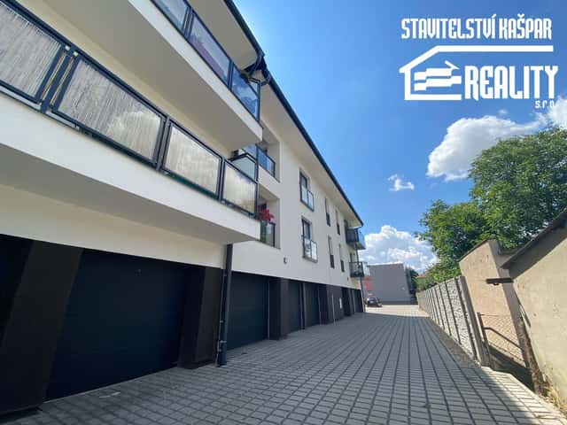 Pronájem, garáž, Holice, Hradecká, Holice, okres Pardubice
