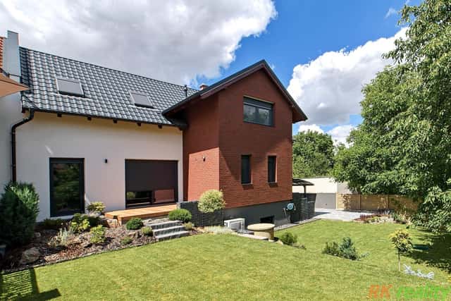 Pronájem novostavby RD 5+KK 168 m2 na pozemku 210 m2 + 227 m2 zahrada Praha 6 Nebušice V uličkách, V uličkách, Praha 6 – Nebušice