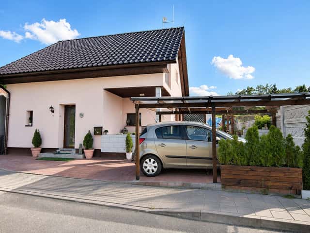 Prodej dvougeneračního RD 2+kk a 1+kk 578 m2 v Kadově, Kadov, okres Znojmo