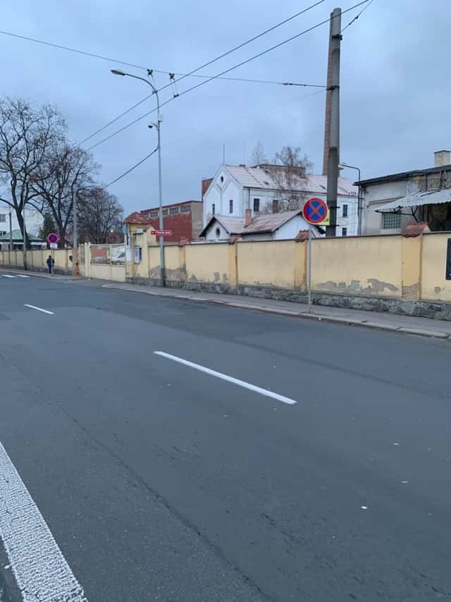 Pronájem stání pro os. automobily s možností nabíjení elektromobilu, Drážďanská, Ústí nad Labem – Krásné Březno