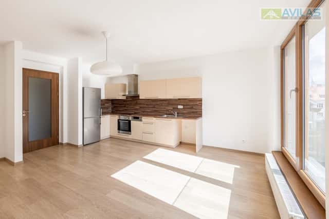 Pronájem bytu 2+kk 42 m2 v centru Benešova, Jiráskova, Benešov