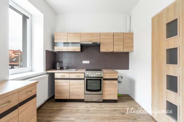 Pronájem bytu 1+kk, Salačova, Uhříněves, 24 m2, Salačova, Praha 10 – Uhříněves