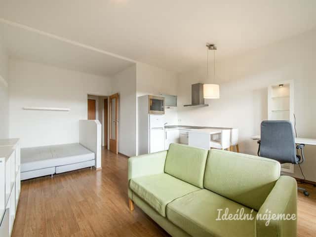 Pronájem bytu 1+kk, Poděbradská, Vysočany, 17 400 Kč/měs, 33 m2, Poděbradská, Praha 9 – Hloubětín