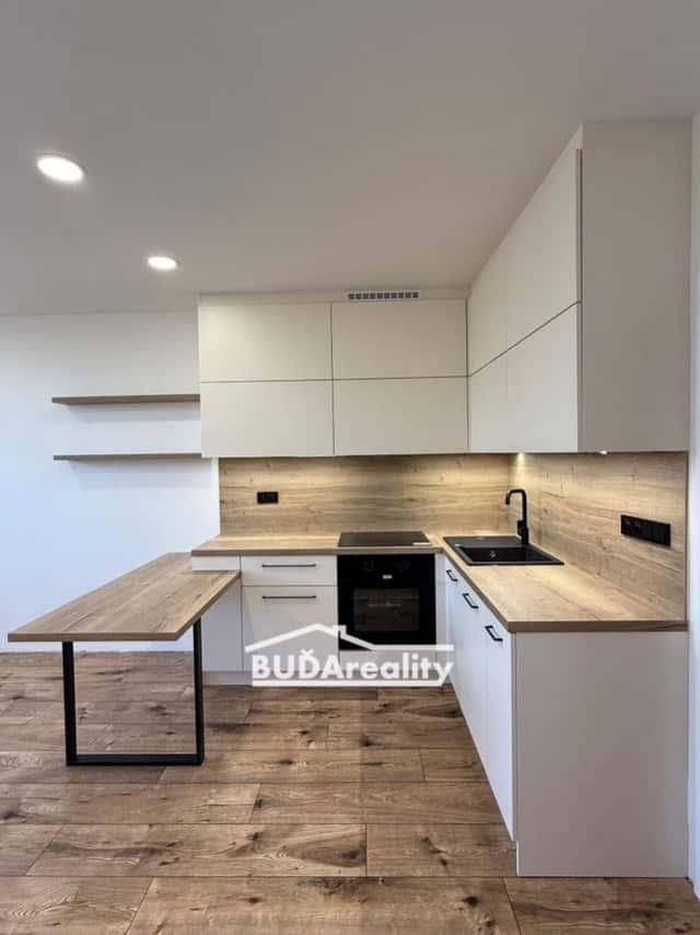 Prodej bytu 2+kk 58 m, Otrokovice, moderně řešený s balkonem, J. Jabůrkové, Otrokovice, okres Zlín