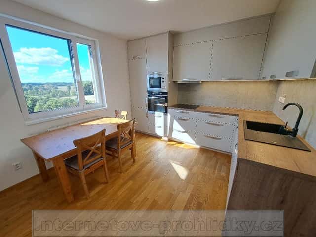 3KK s balkónem, P5 Sobín, Želetická DK00114Z, Praha 5 – Sobín
