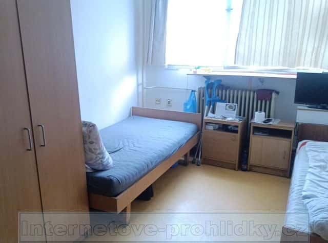 Ubytovna, Zvoleněves DK000120, Zvoleněves, okres Kladno
